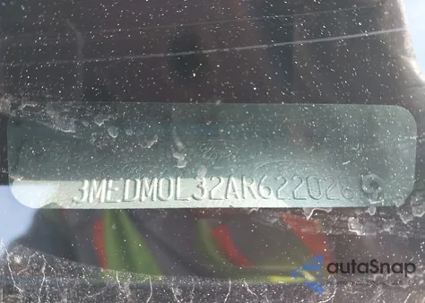 2010 Mercury Milan Hybrid from USA, damaged, VIN 3MEDM0L32AR622028